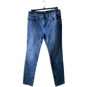 True Religion Rocco Jeans Men 33x30 Relaxed Skinny Mid Wash Streetwear Denim NWT